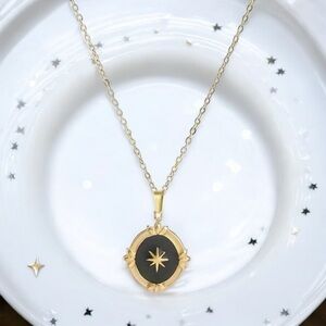 Gold Star Pendant Necklace